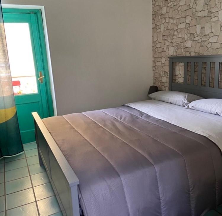 Hotel Caieta: La Casa Nella Roccia Gaeta Zewnętrze zdjęcie